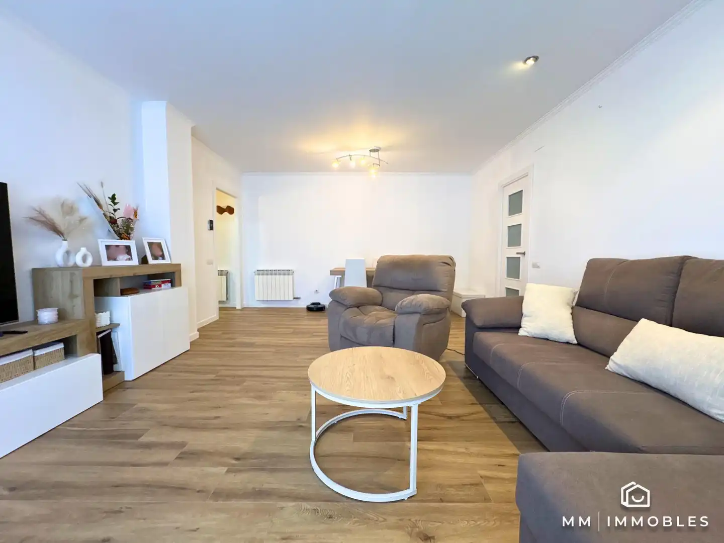 Sala de estar de Piso en venta en Canovelles con Aire acondicionado, Calefacción y Balcón