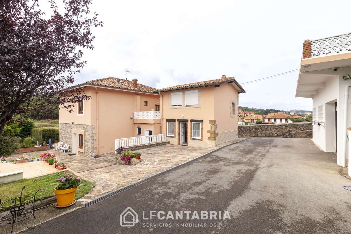Vista exterior de Casa o xalet en venda en Ruiloba amb Calefacció i Traster