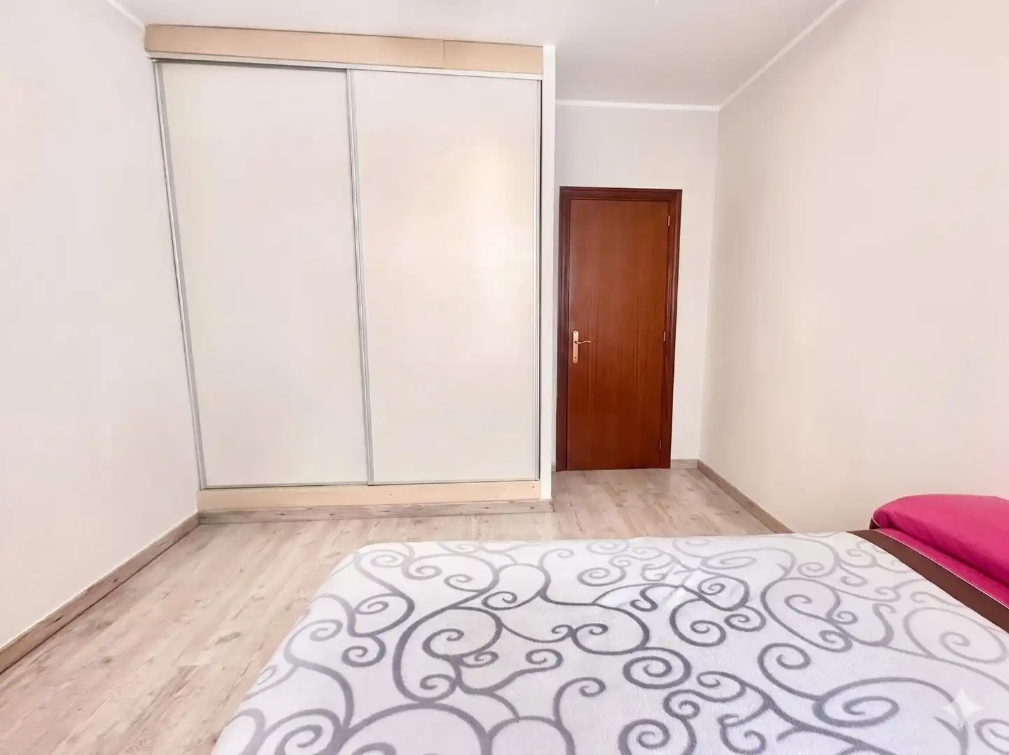 Dormitori de Pis en venda en Cártama amb Aire condicionat i Balcó