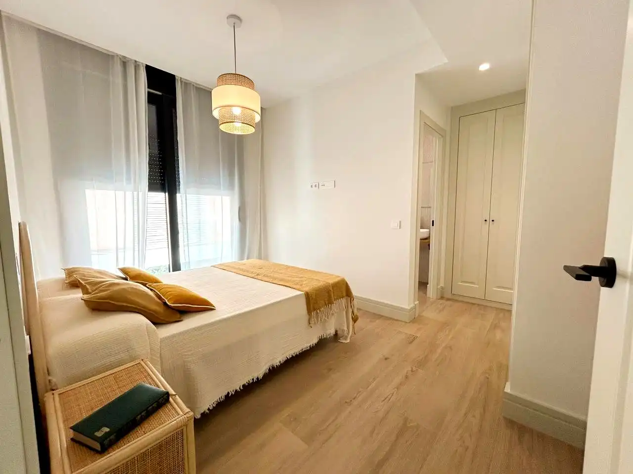 Bedroom of Detached homes for sale in Málaga  with Air Conditioner, Heating and Private garden
