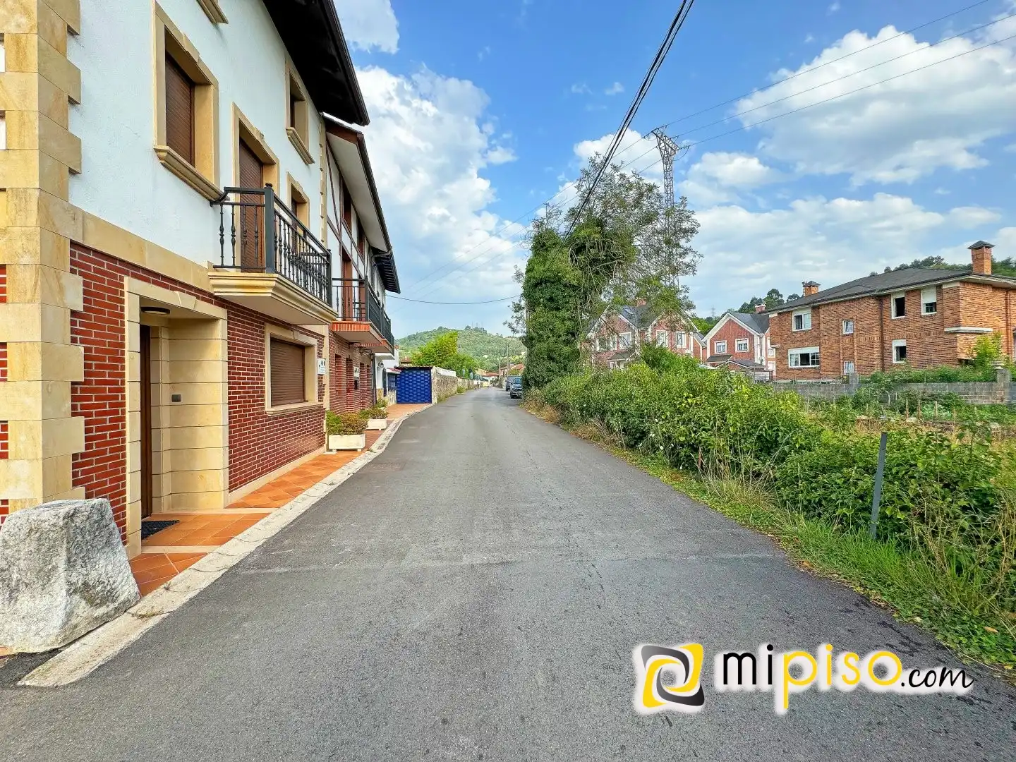 Exterior view of Houses for sale in Laredo  with Private garden