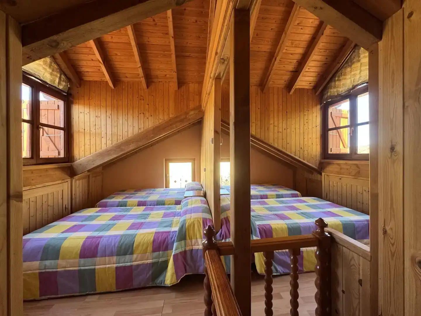 Dormitori de Casa o xalet en venda en Cea amb Jardí privat i Piscina