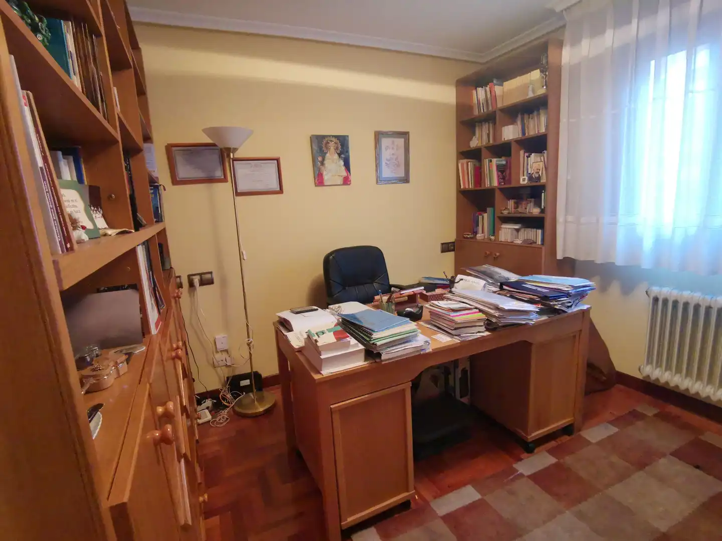 Piso en venta en Avilés con Calefacción, Parquet y Trastero