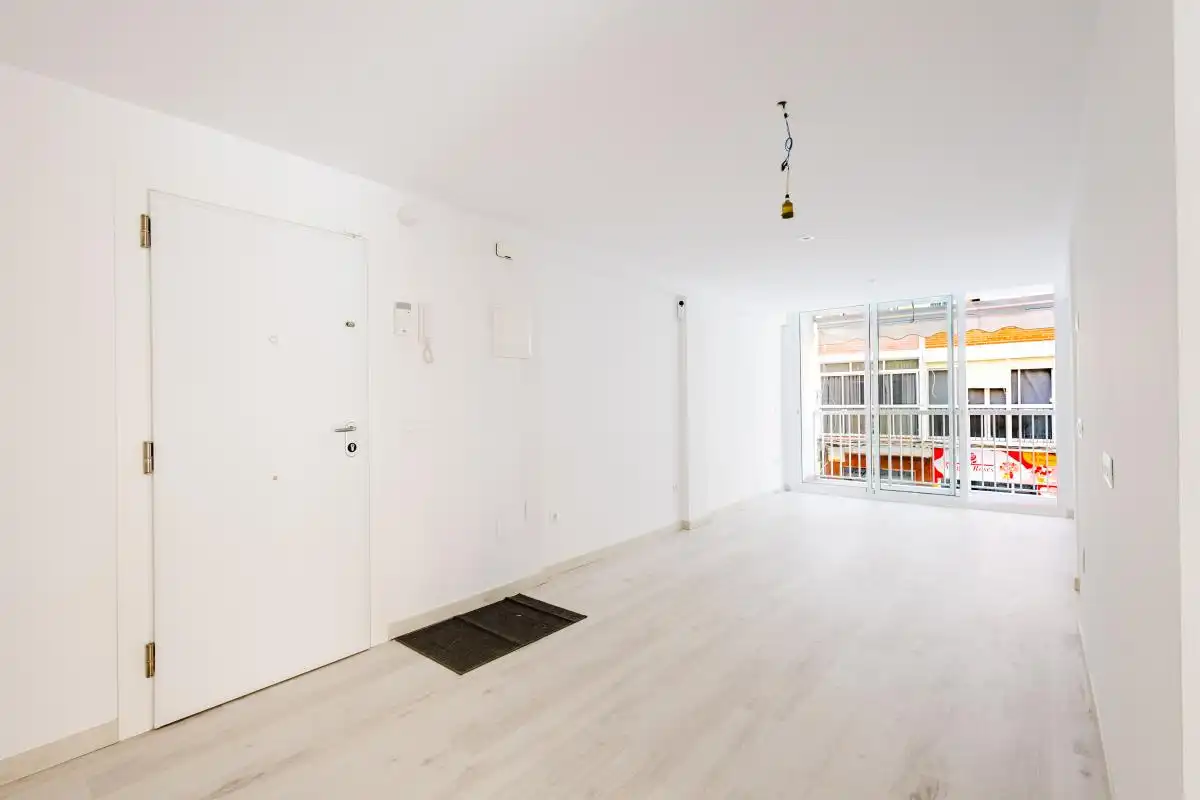 Piso en venta en Málaga con Calefacción, Terraza y Balcón