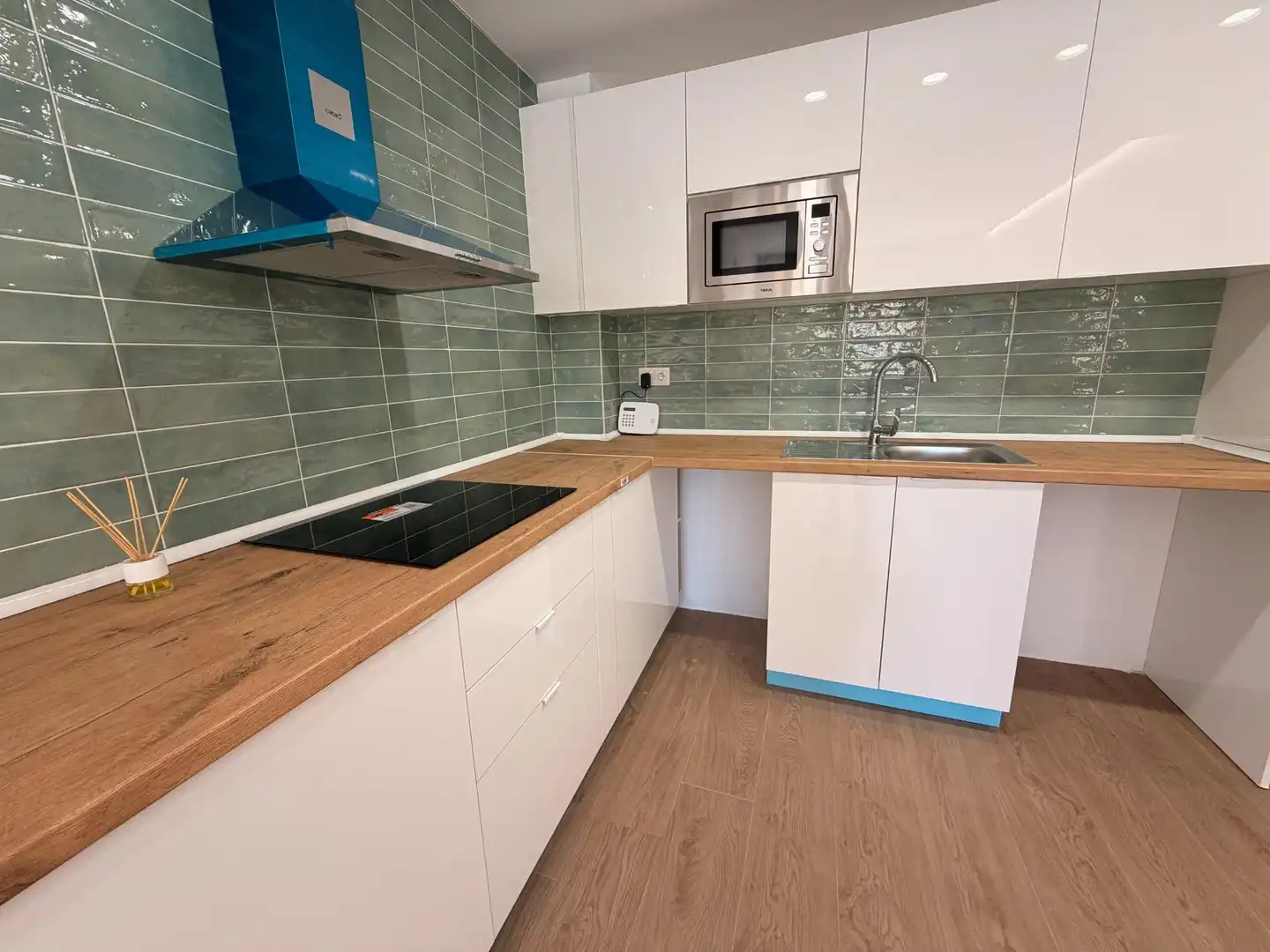 Kitchen of Ground floor for sale in Torremolinos  with Alarm