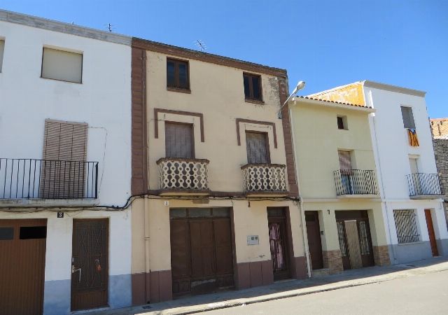 Exterior view of House or chalet for sale in Bellcaire d'Urgell