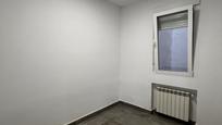 Bedroom of Flat for sale in  Madrid Capital