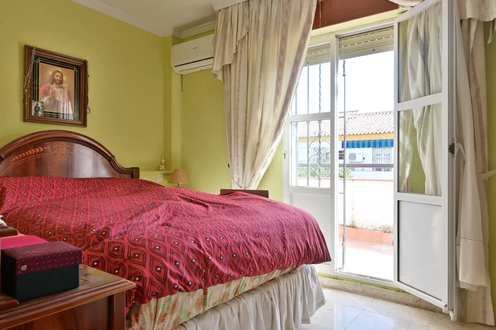 Bedroom of Houses for sale in Sevilla  with Air Conditioner and Terrace