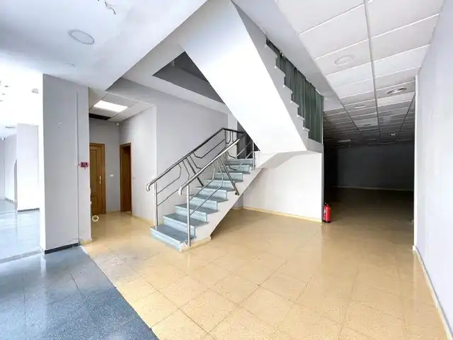 Local comercial de lloguer a Rodolfo Llopies, imagen 10