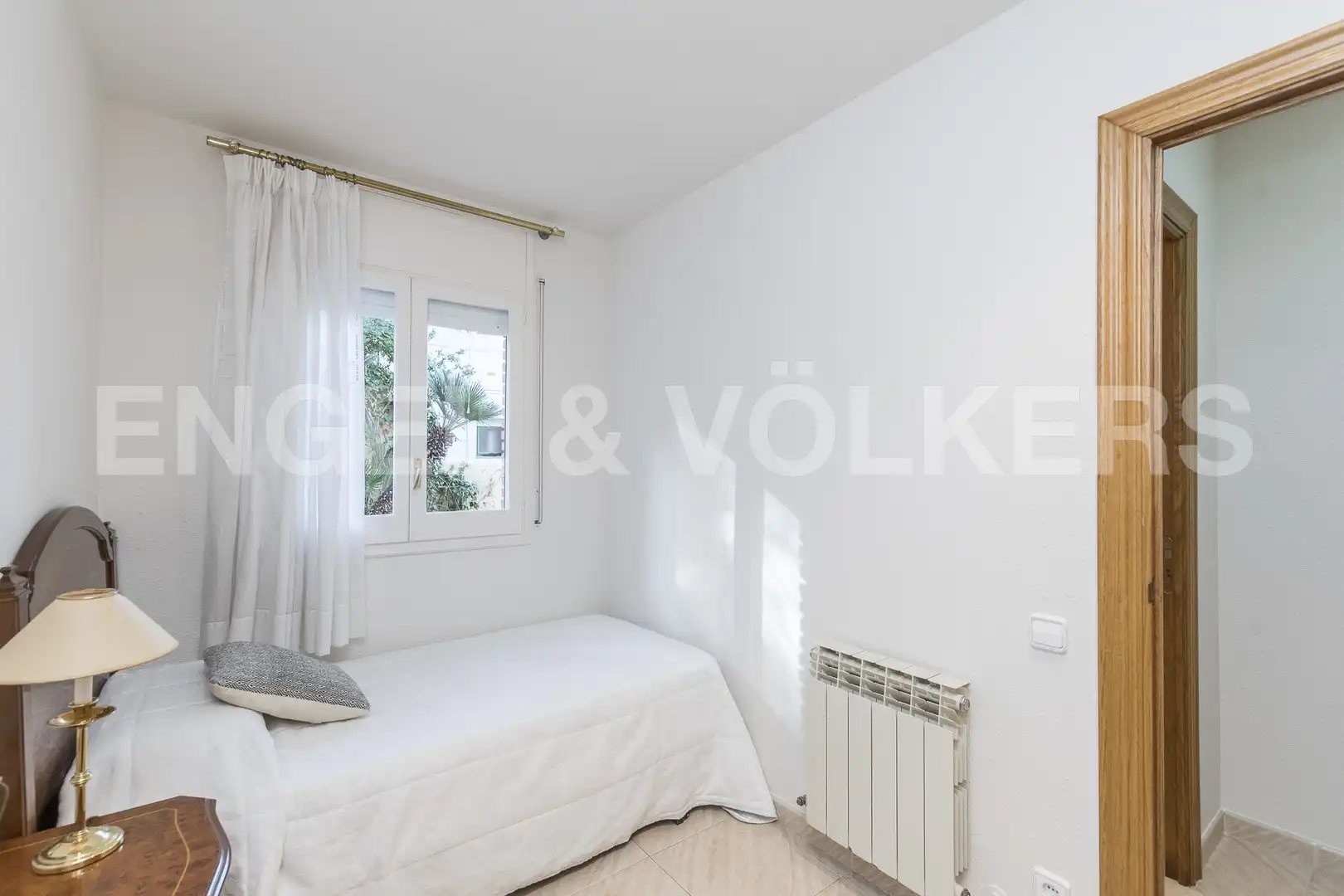 Dormitori de Casa o xalet en venda en Castelldefels amb Aire condicionat, Calefacció i Jardí privat