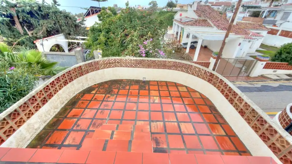 Terraza de Casa o chalet de alquiler en Vélez-Málaga con Jardín privado, Piscina y Amueblado
