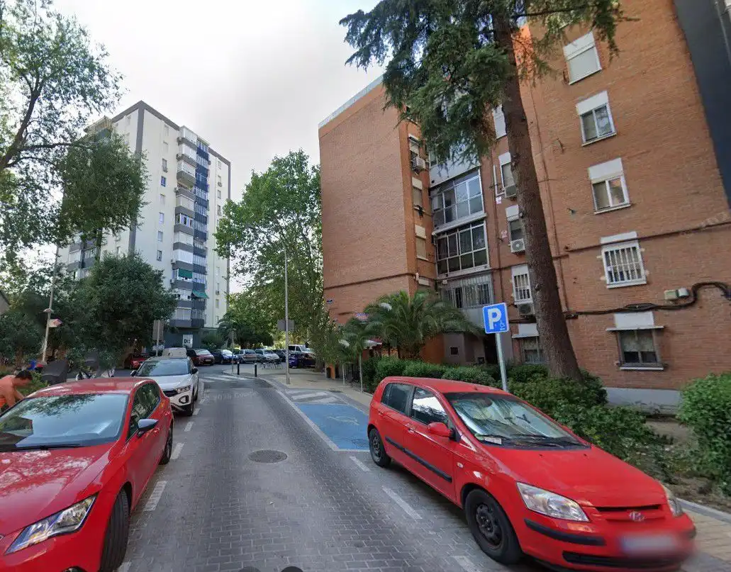 Vista exterior de Piso en venta en Madrid
