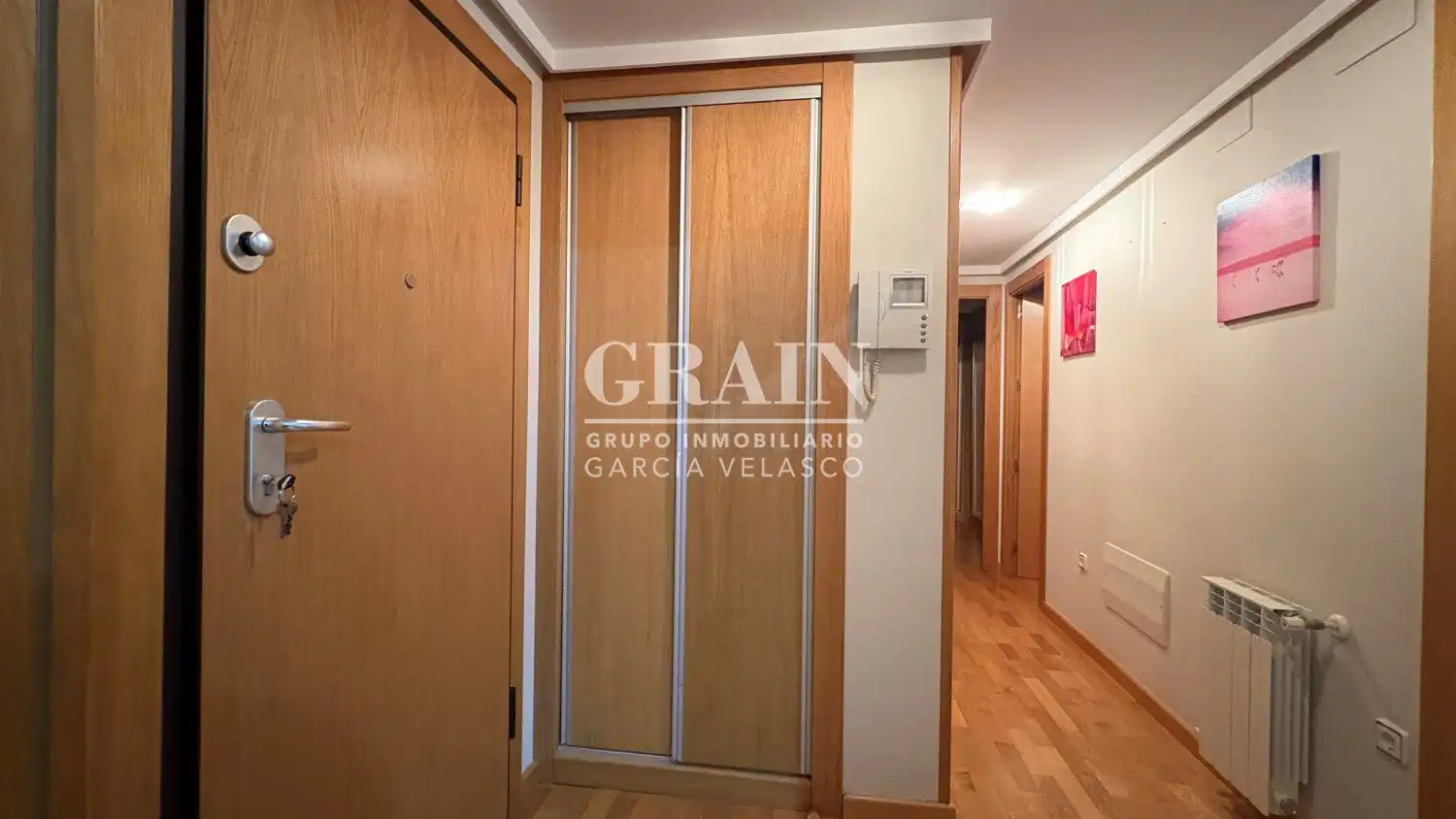 Piso en venta en Albacete con Calefacción, Trastero y Piscina