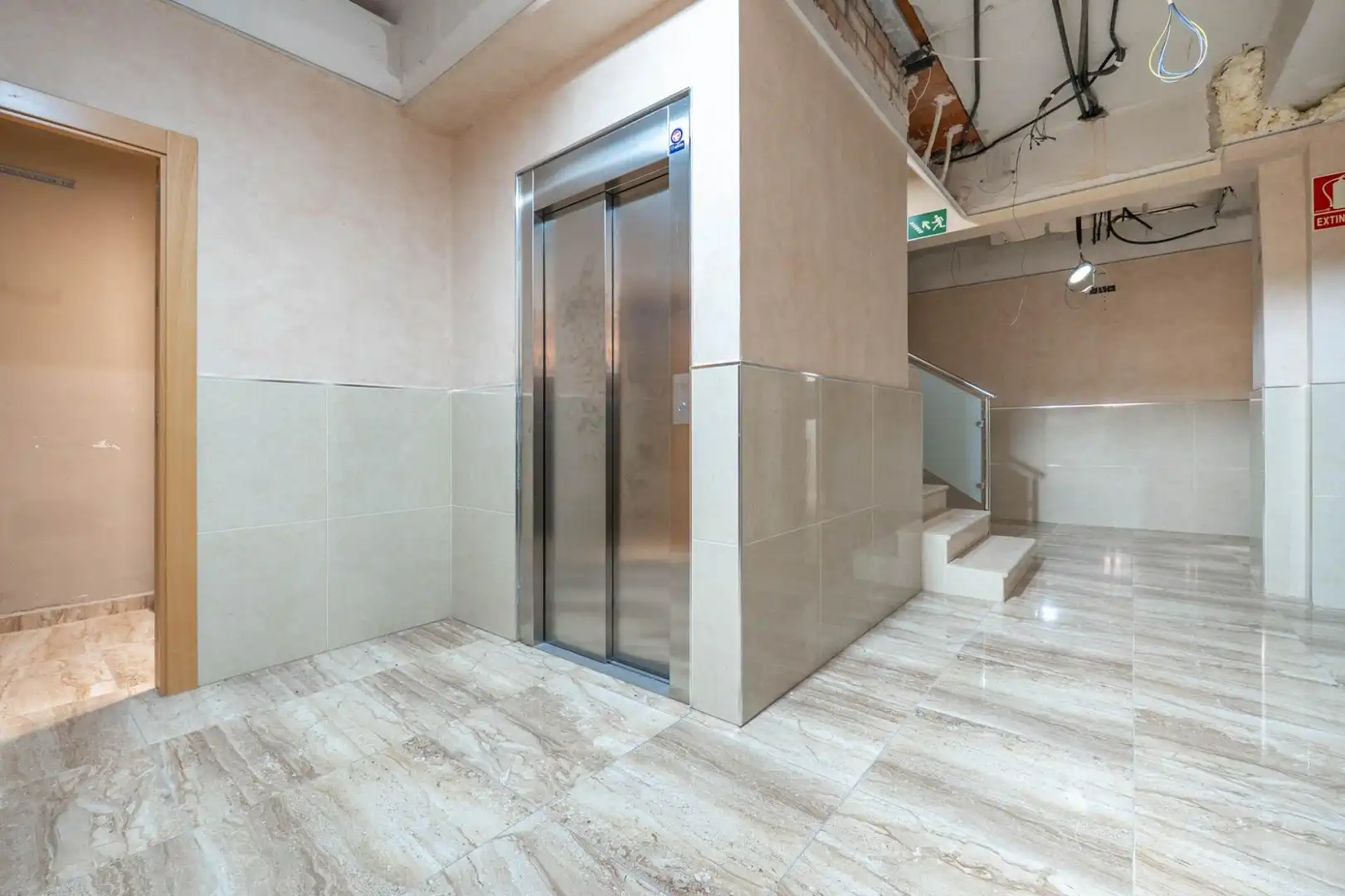 Business premises for sale in Avenida del Doctor Olóriz, imagen 43