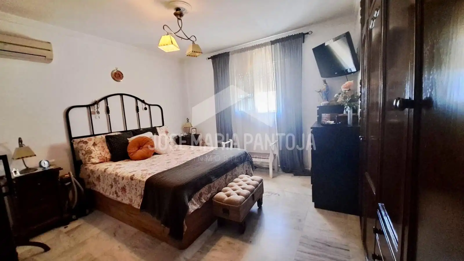 Bedroom of Houses for sale in Jerez de la Frontera  with Air Conditioner, Heating and Private garden