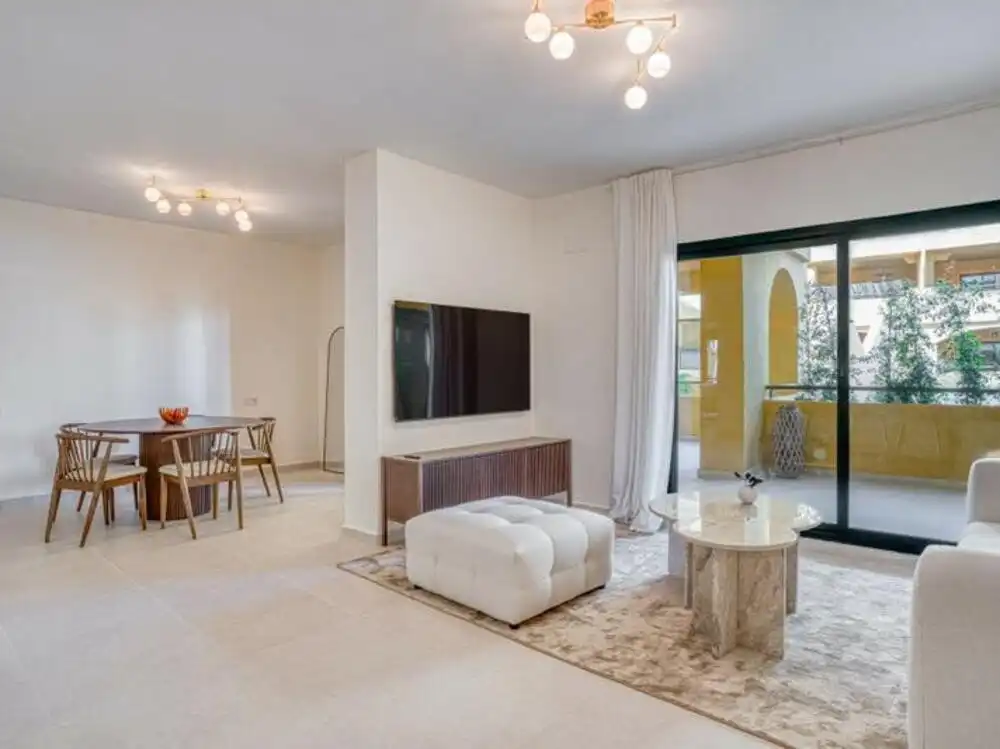 Sala d'estar de Apartament en venda en Marbella amb Aire condicionat, Terrassa i Traster