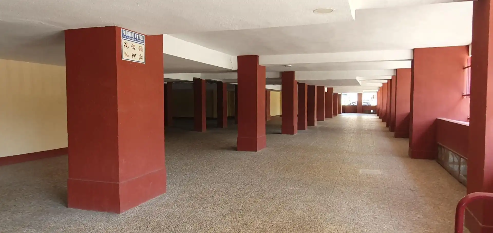 Habitación en Calle PRIMAVERA, Carolinas Altas