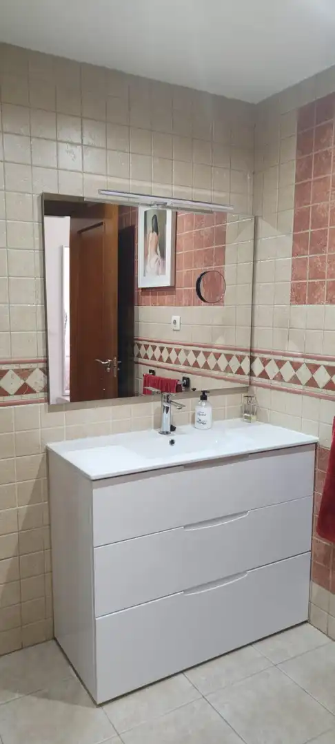 Bany de Pis en venda en Almansa amb Calefacció, Parquet i Balcó