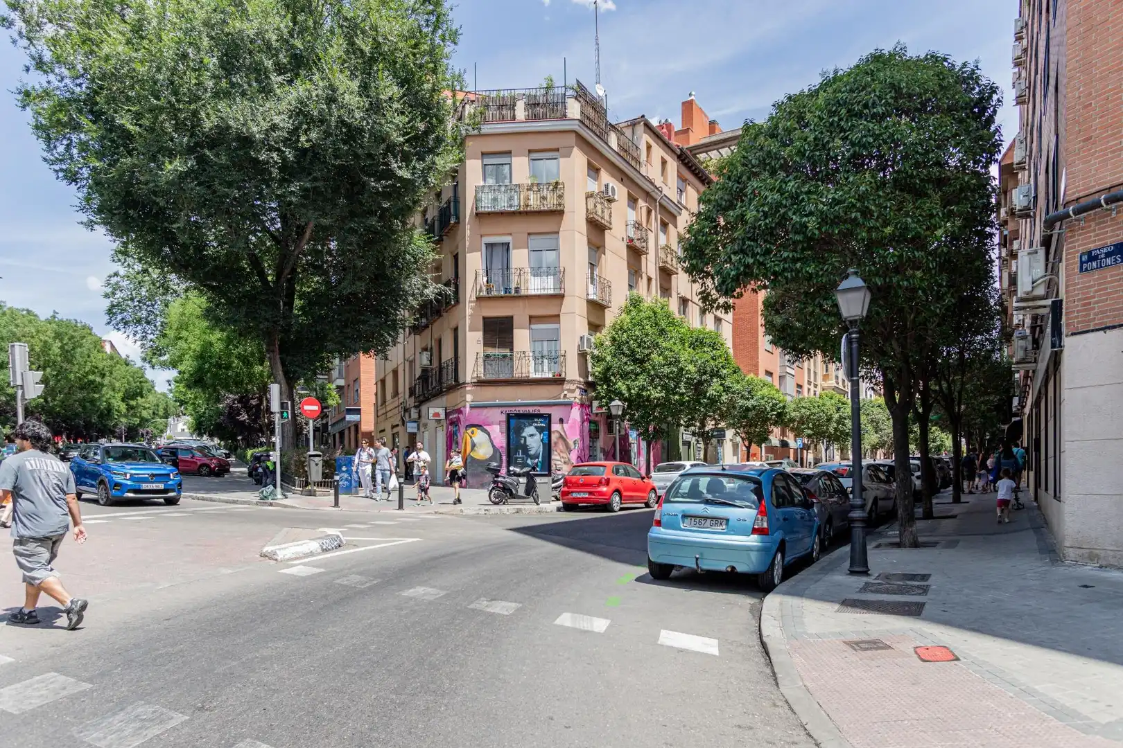 Vista exterior de Pis en venda en Madrid amb Calefacció, Moblat i Alarma
