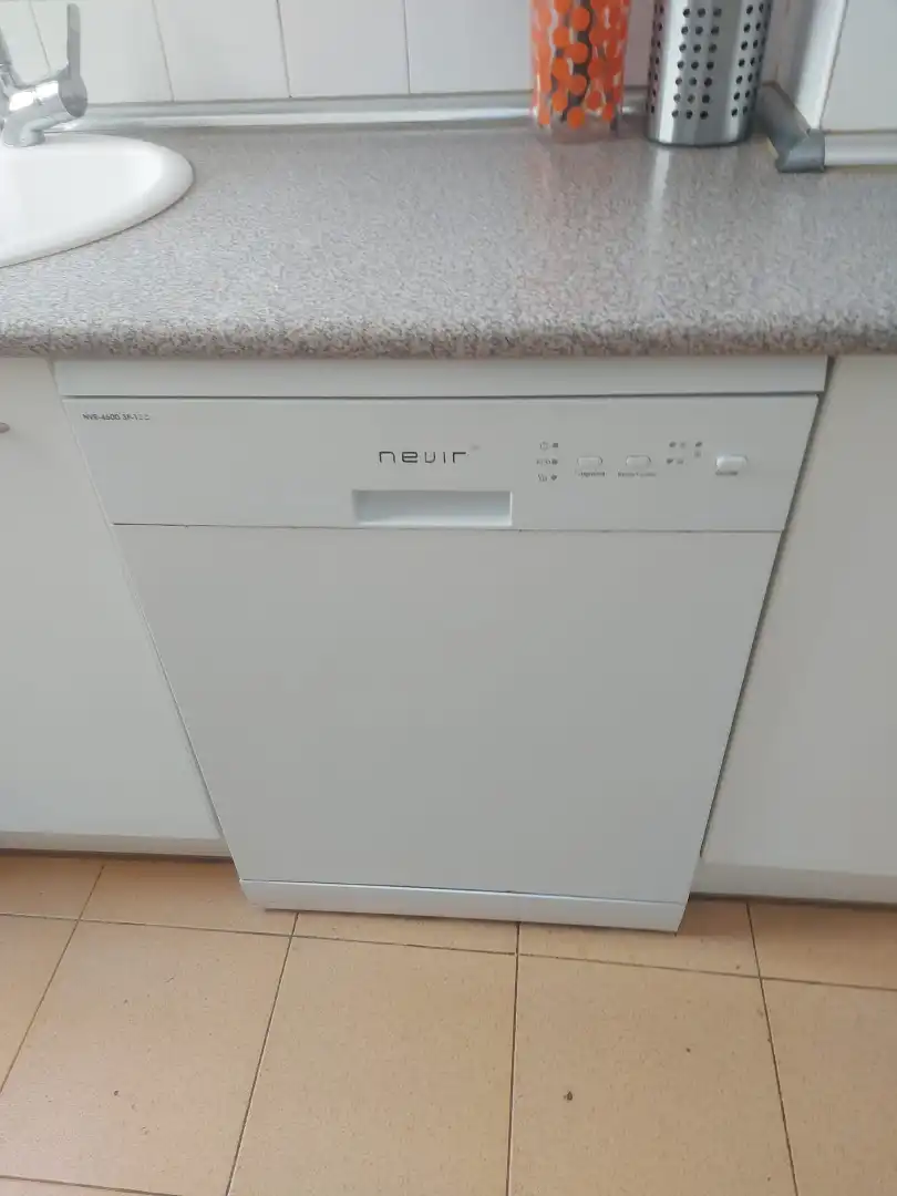 Außenansicht von Wohnung zur Miete in Zaragoza mit Heizung, Möbliert und Ofen