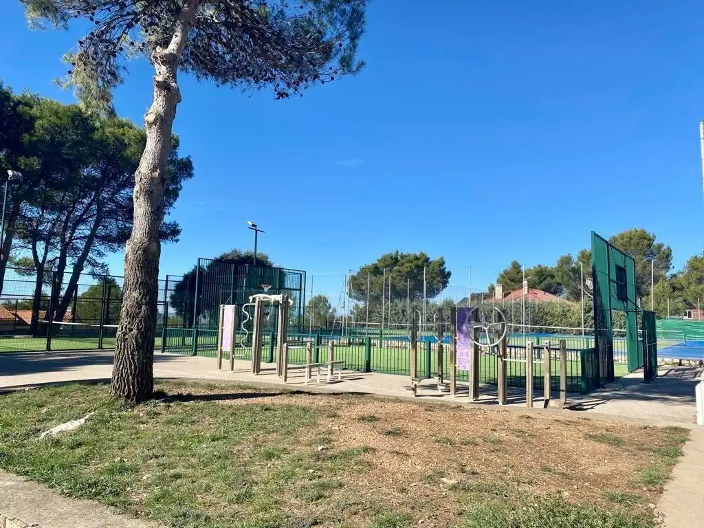 Aparcament de Residencial en venda en Escopete