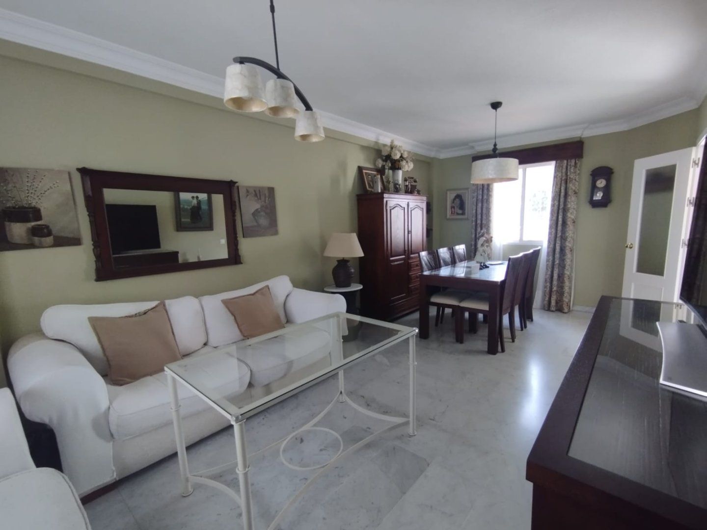 Sala de estar de Casa o chalet en venta en Castilleja de la Cuesta con Aire acondicionado y Terraza