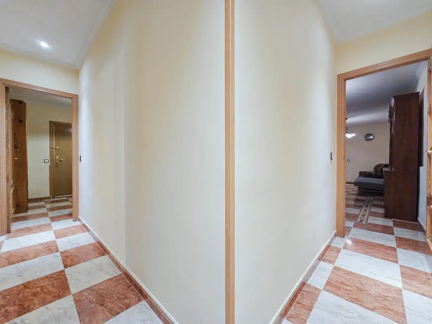 Ground floor for sale in Madrid
