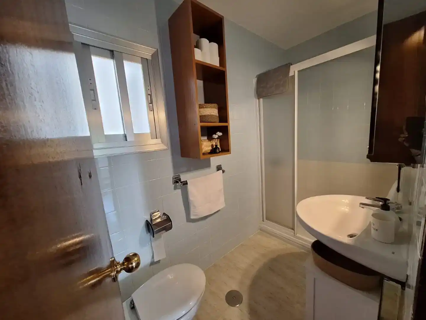 Badezimmer von Wohnung zur Miete in Alcalá de Henares mit Möbliert