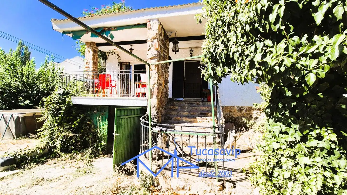 Vista exterior de Casa o chalet en venta en Pelayos de la Presa con Calefacción, Terraza y Trastero
