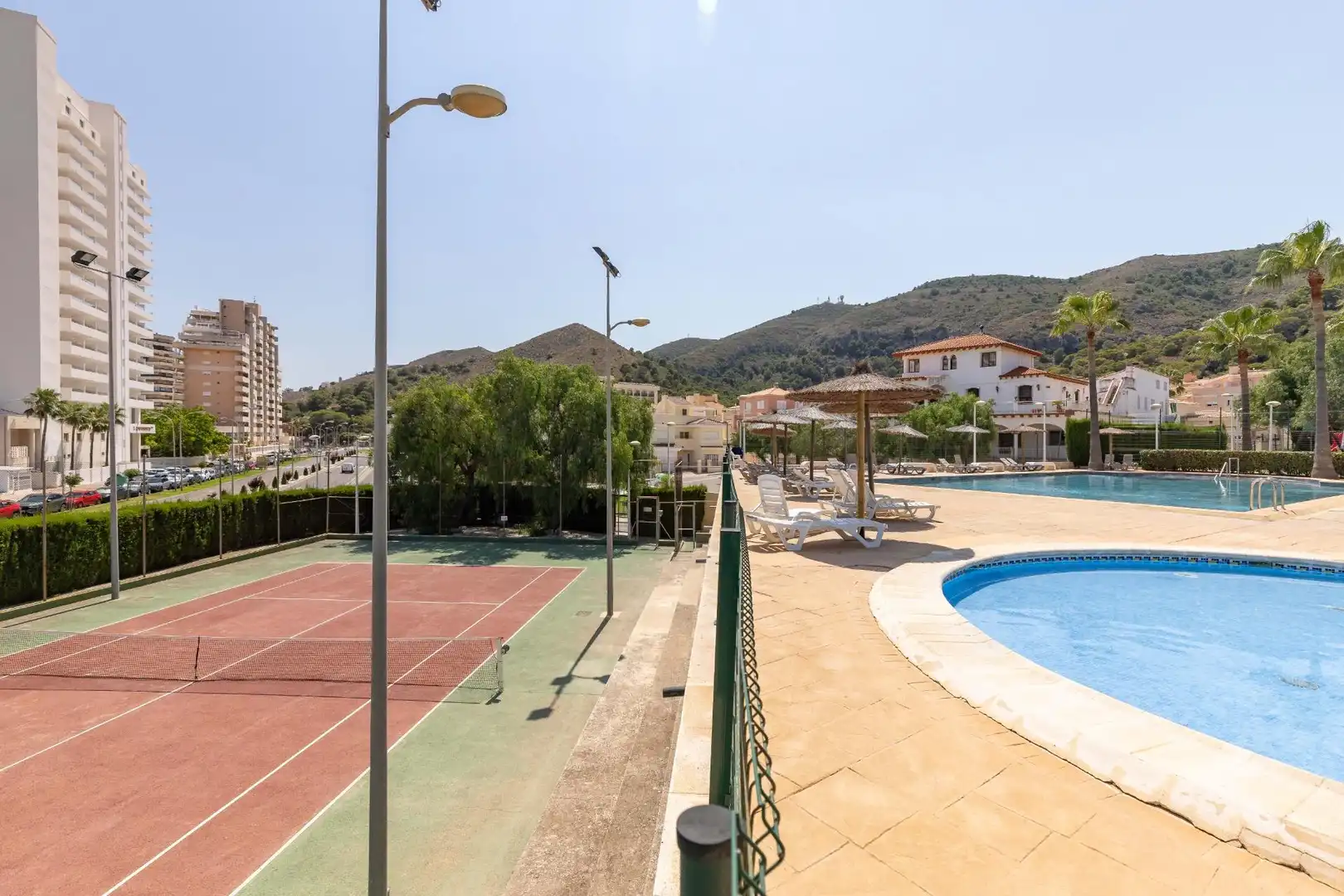Piscina de Casa adosada en venda en Cullera amb Aire condicionat, Calefacció i Terrassa