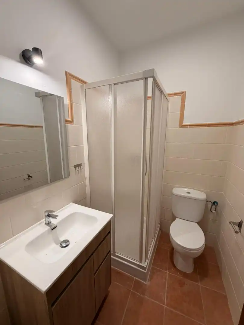 Baño de Piso de alquiler en Caravaca de la Cruz con Amueblado, Horno y Microondas