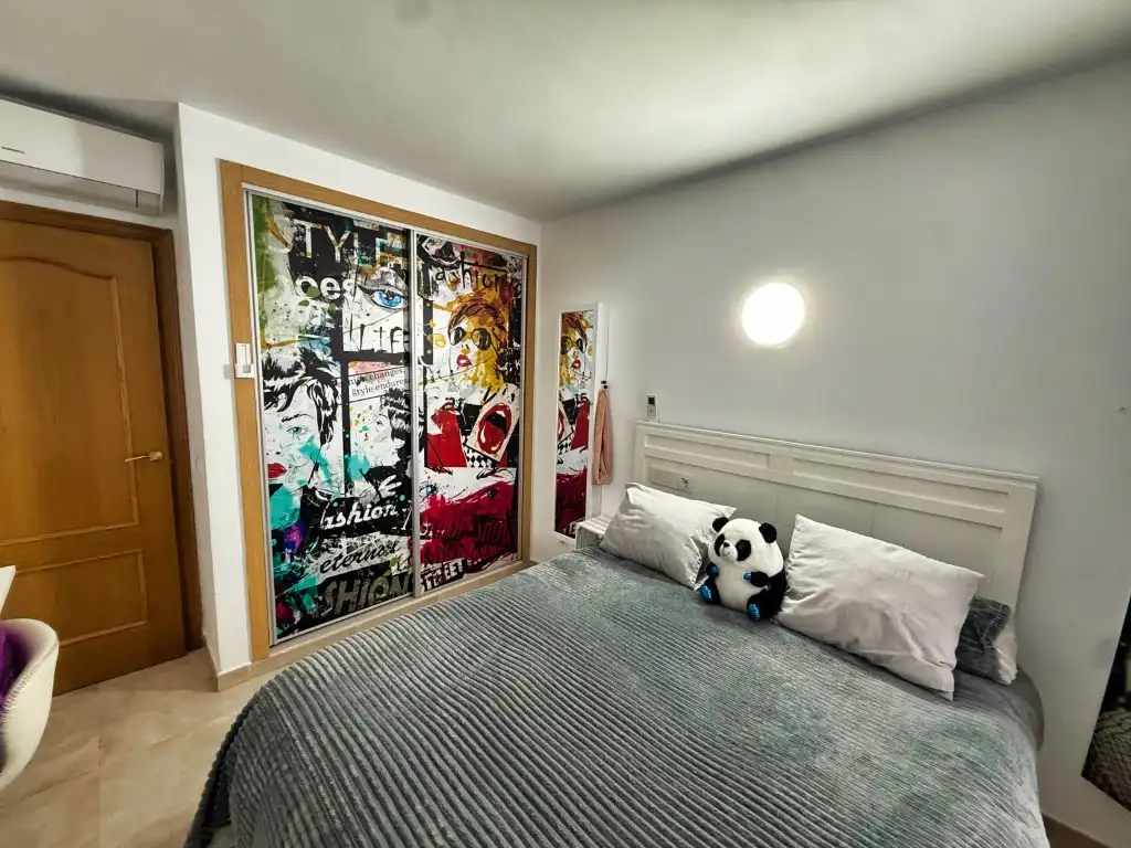Schlafzimmer von Einfamilien-Reihenhaus zum Verkauf in  Palma de Mallorca mit Klimaanlage, Terrasse und Möbliert