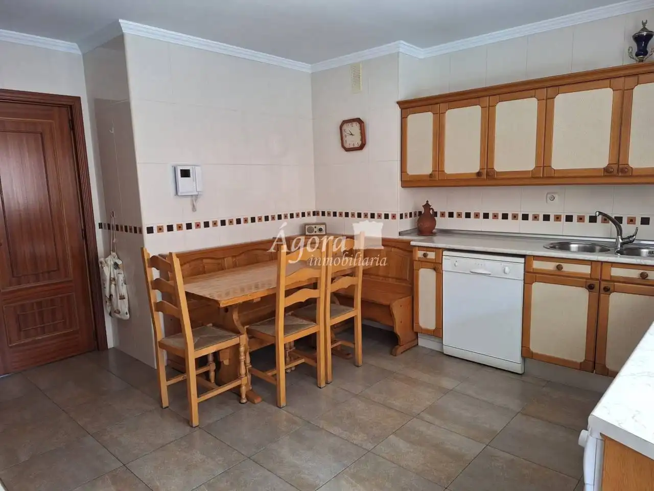 Cuina de Pis en venda en Valladolid amb Calefacció, Parquet i Terrassa