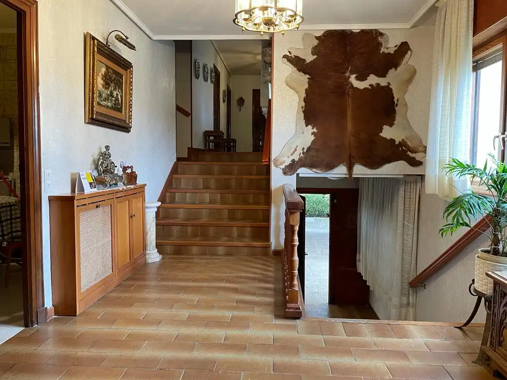 Casa o xalet en venda en Castañares de Rioja amb Calefacció, Jardí privat i Parquet