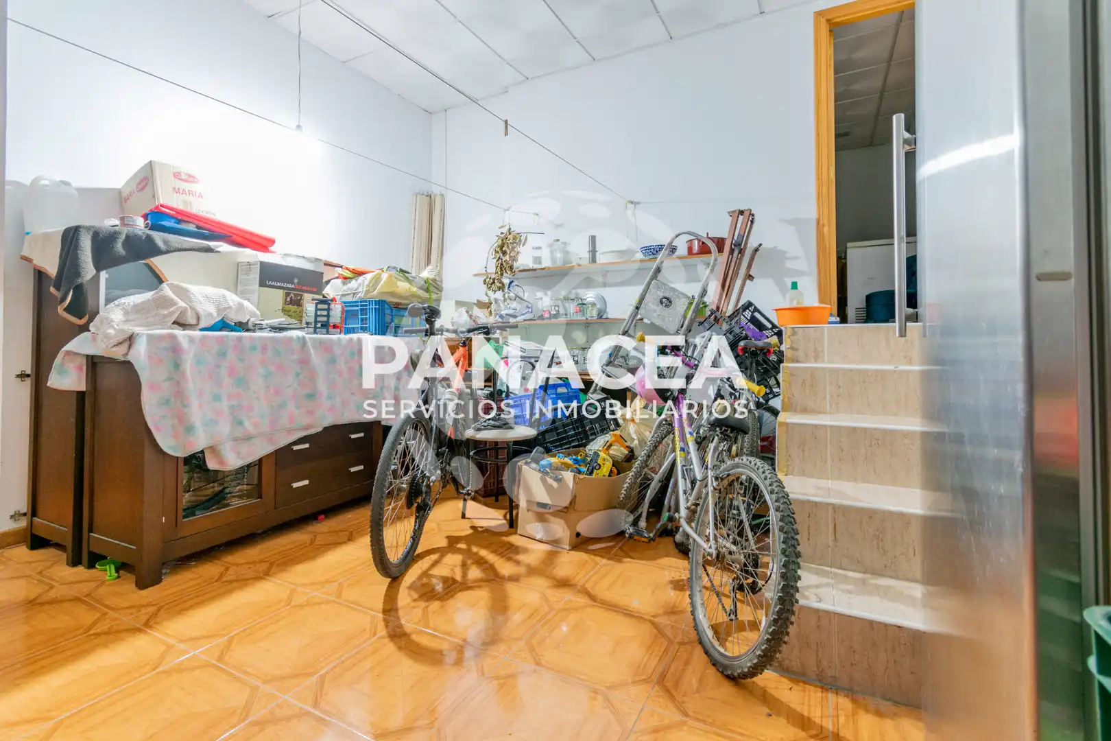 Local en venta en Vícar