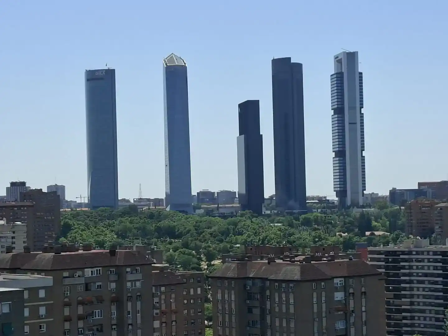 Vista exterior de Pis en venda en  Madrid Capital amb Aire condicionat i Piscina