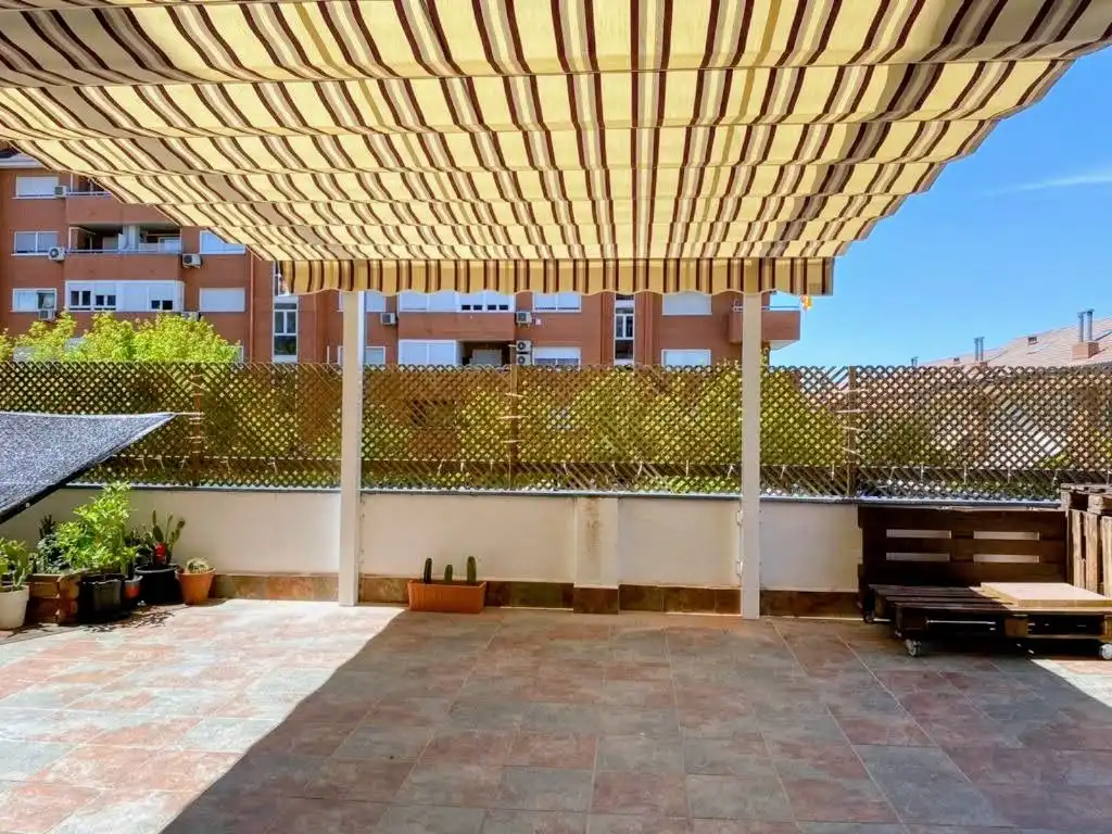 Wohnung zur Miete in Calle de Jorge Juan, 8, Alcalá de Henares