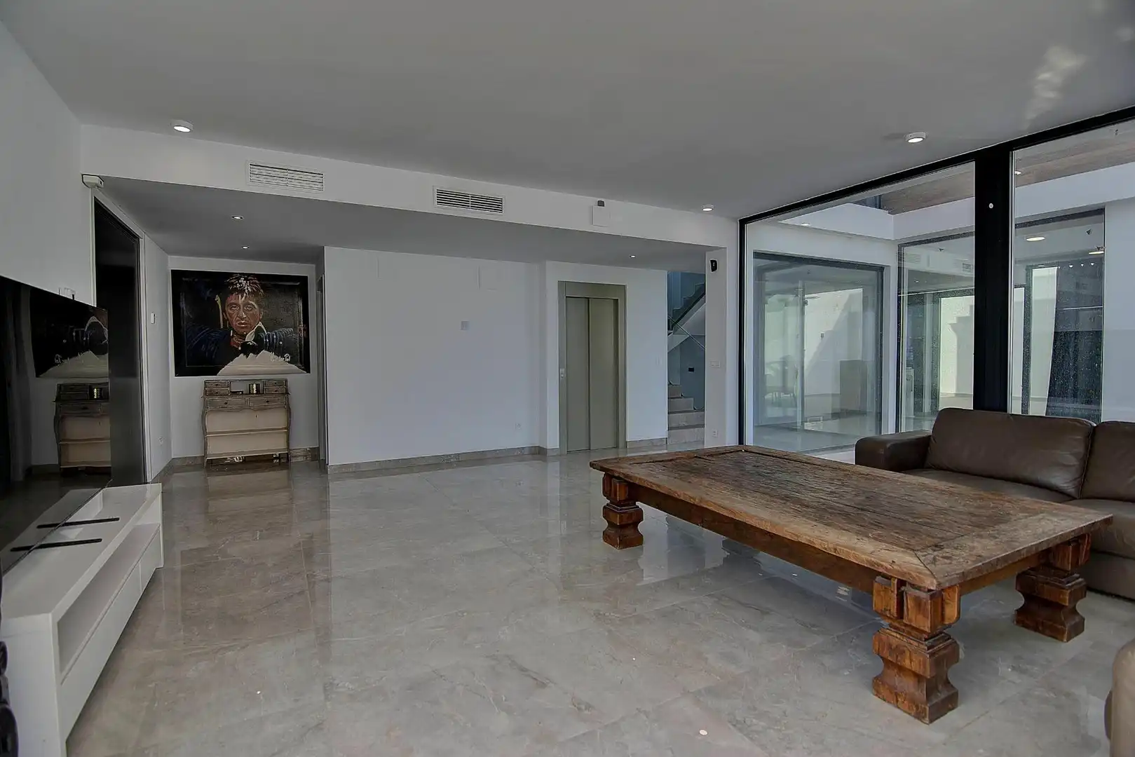 Villa con piscina in vendita a Golf Bahía, imagen 32
