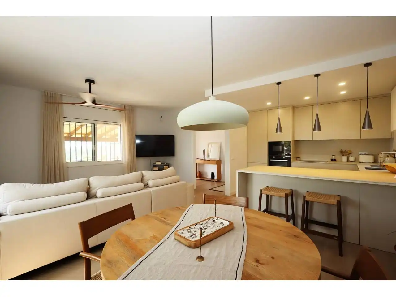 Living room of Houses for sale in Lloret de Mar  with Heating, Private garden and Parquet flooring