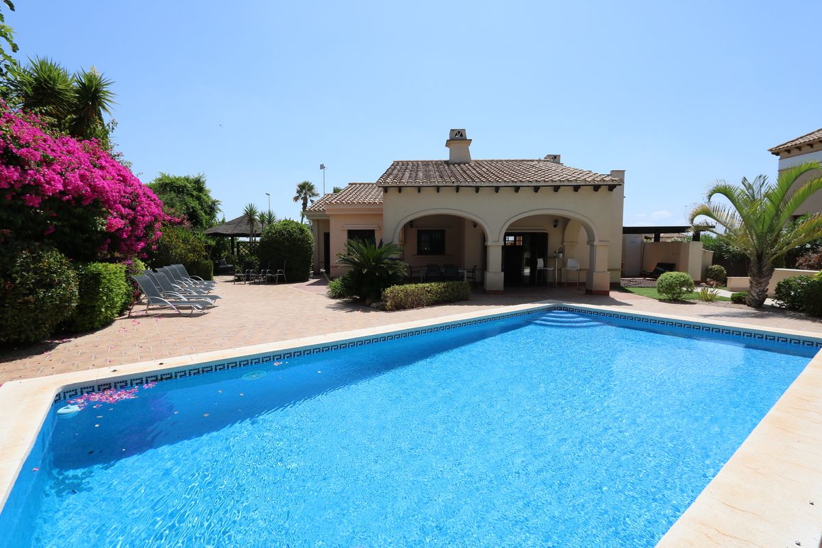 Swimming pool of House or chalet for sale in Fuente Álamo de Murcia  with Air Conditioner, Heating and Private garden