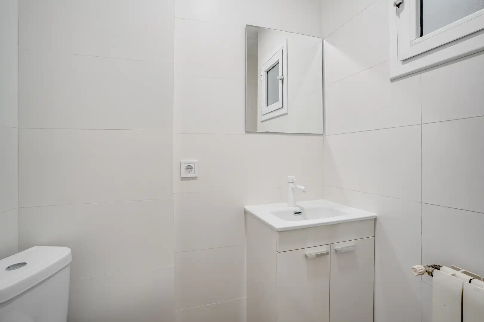 Baño de Piso en venta en Barcelona con Calefacción, Parquet y Horno