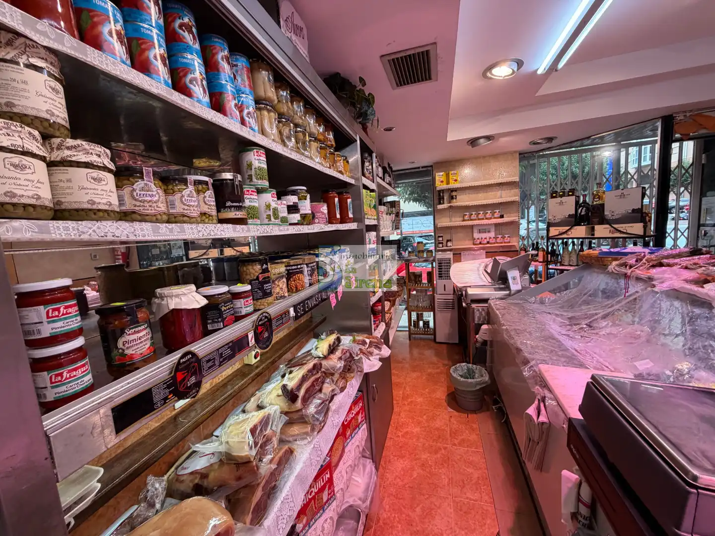 Business premises for transfer in Calle Eladio Laredo 4, imagen 11