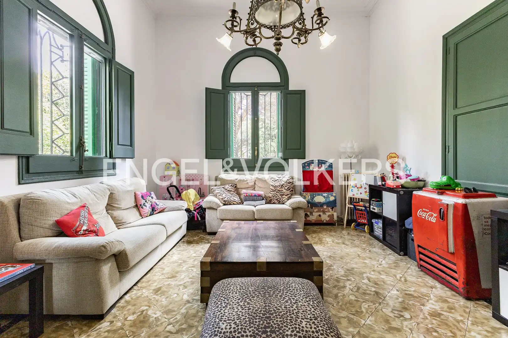 Sala de estar de Casa o chalet en venta en Llinars del Vallès con Aire acondicionado, Calefacción y Jardín privado