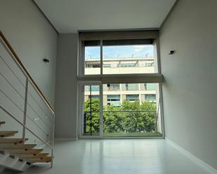 Estudi de lloguer en  Madrid Capital amb Aire condicionat, Calefacció i Jardí privat