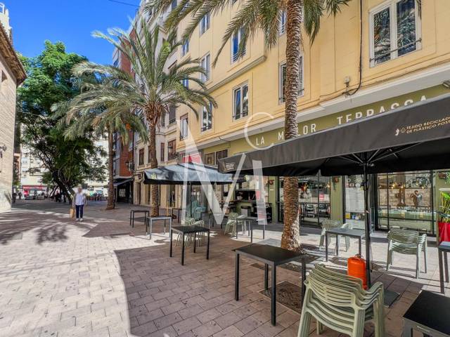 Local comercial en Alquiler en Plaza Plaza del Barón de Cortes, 18 en Russafa