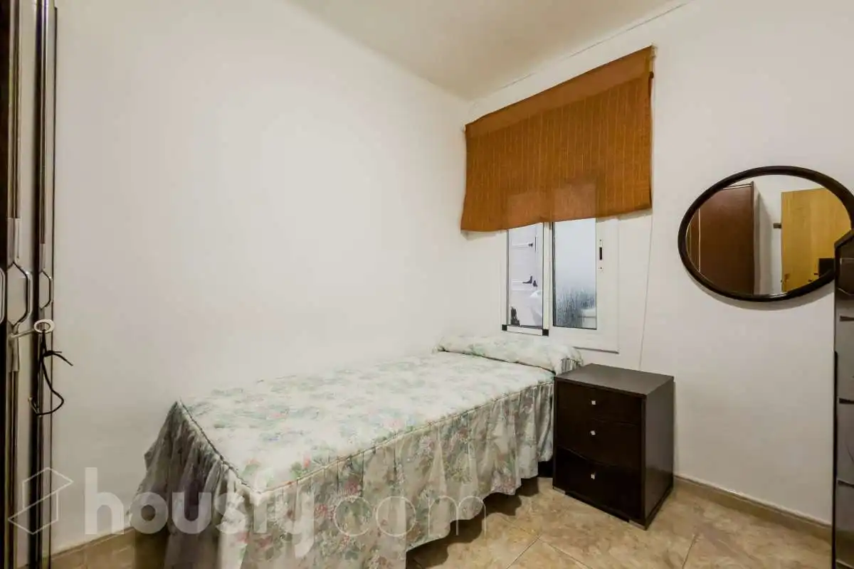 Habitación de Piso en venta en Badalona con Trastero