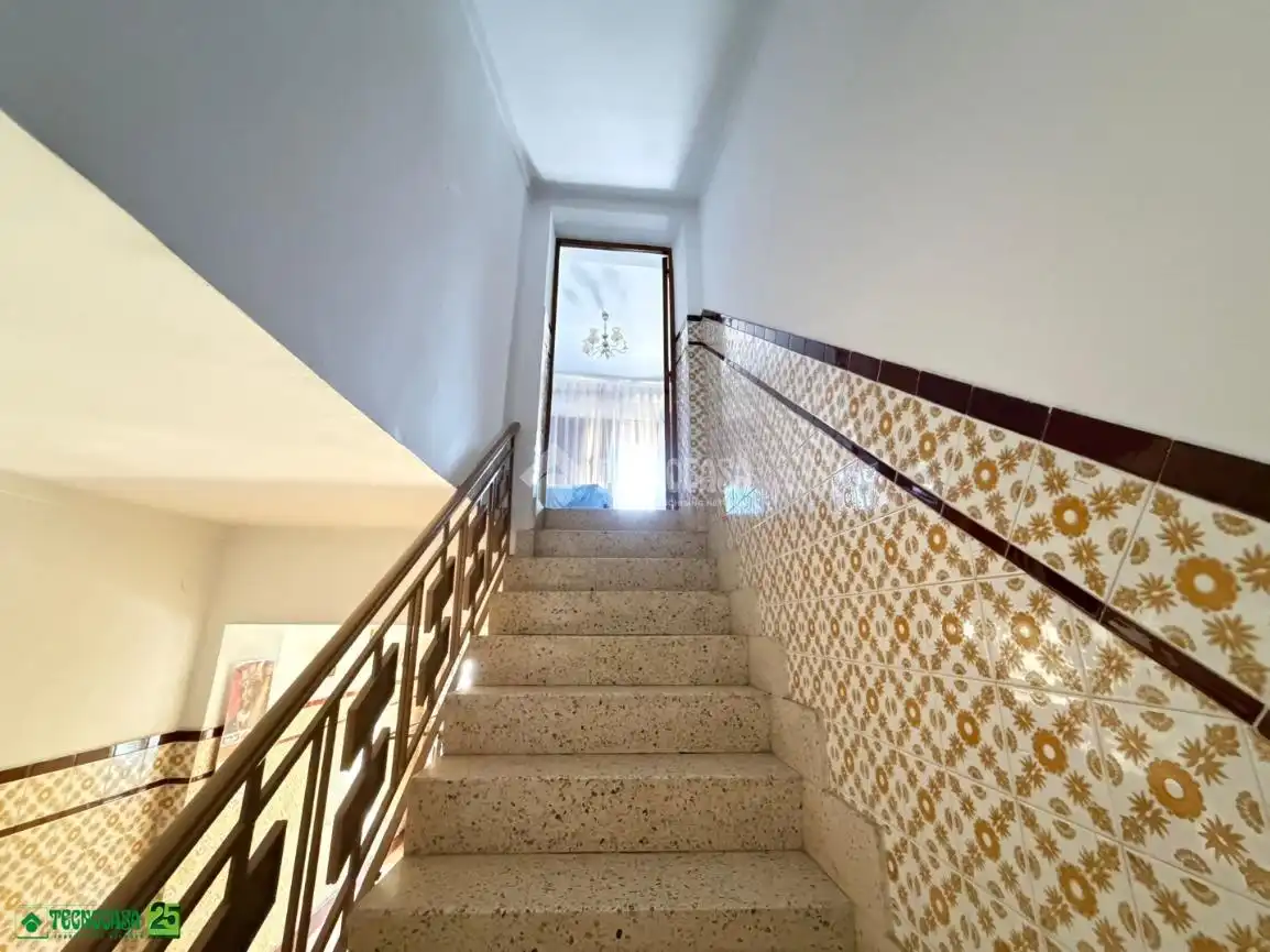 Casa aparellada en venda a Granátula de Calatrava, imagen 9