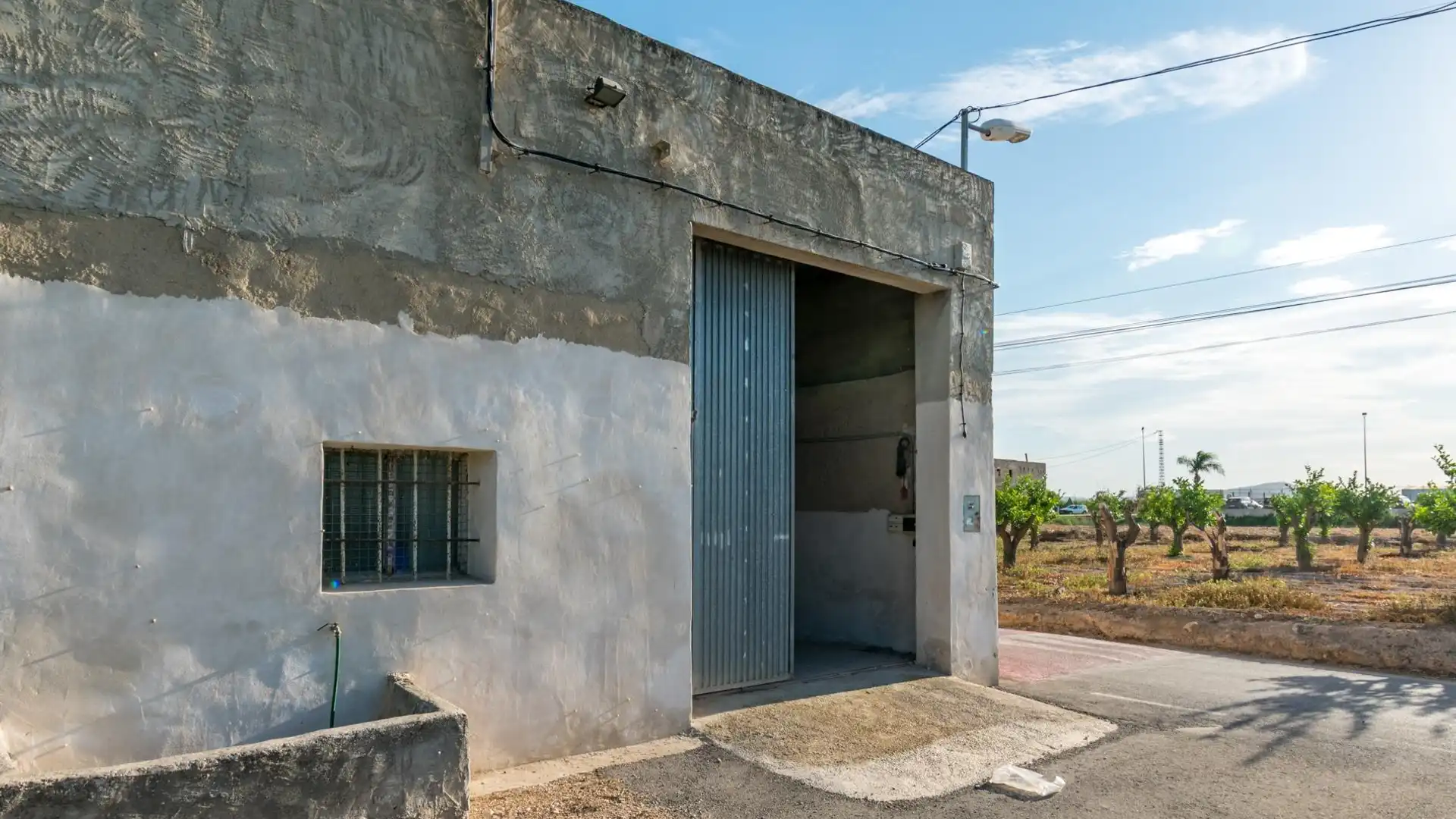 Vista exterior de Nave industrial en venta en Benejúzar