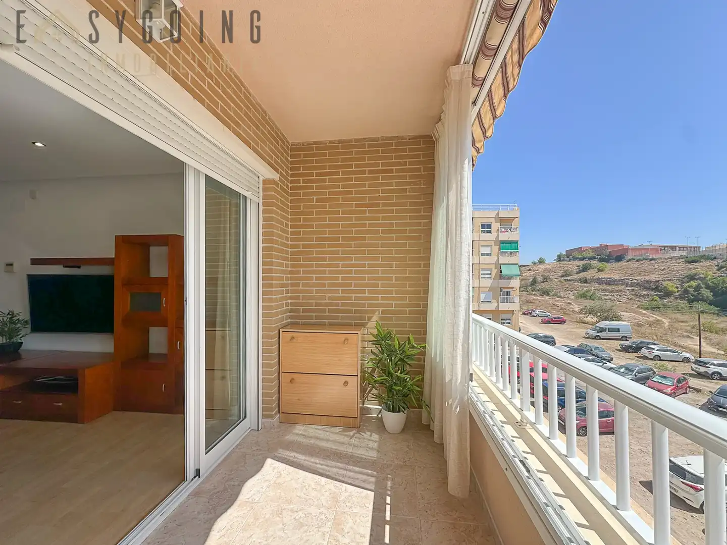 Piso con terraza en venta en Carrer Caritat 40