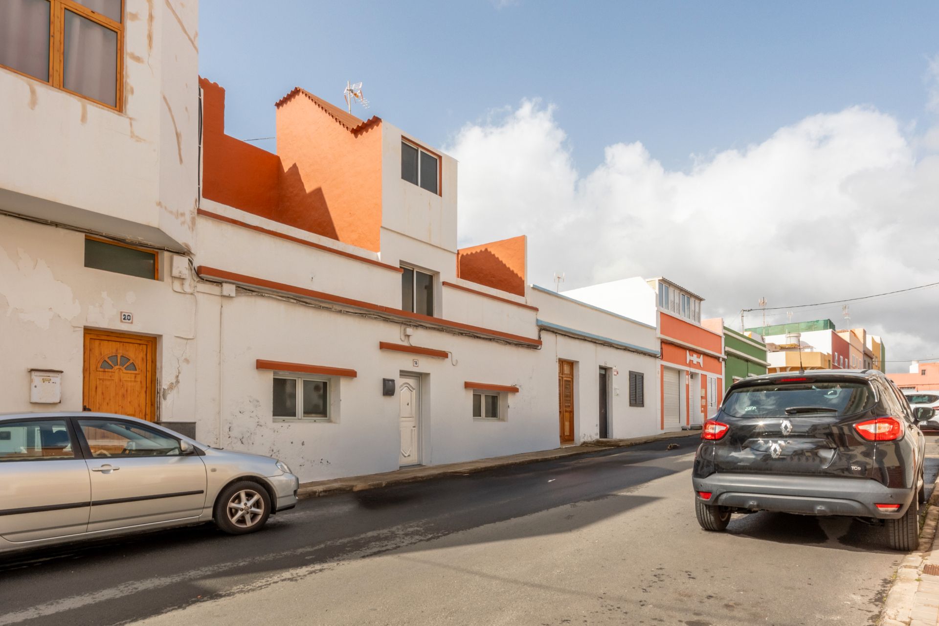 Vista exterior de Piso en venta en Telde